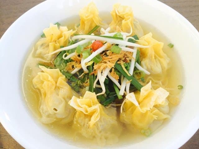 Wonton Noodles (Mì hoành thánh)